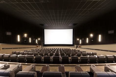 cines valladolid vallsur|Cine Yelmo Premium Vallsur 